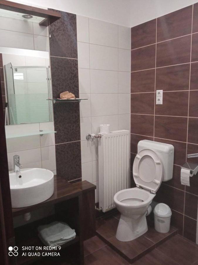 Besenyei Apartman Sárvár Exteriér fotografie